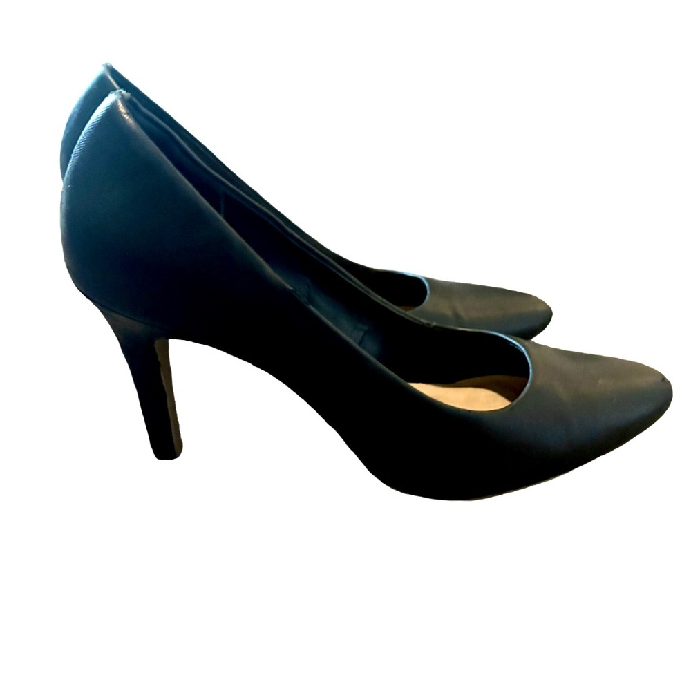 Kelly & Katie Black Pump Heels Size 8.5 Classic Work Office Dress Shoes - B